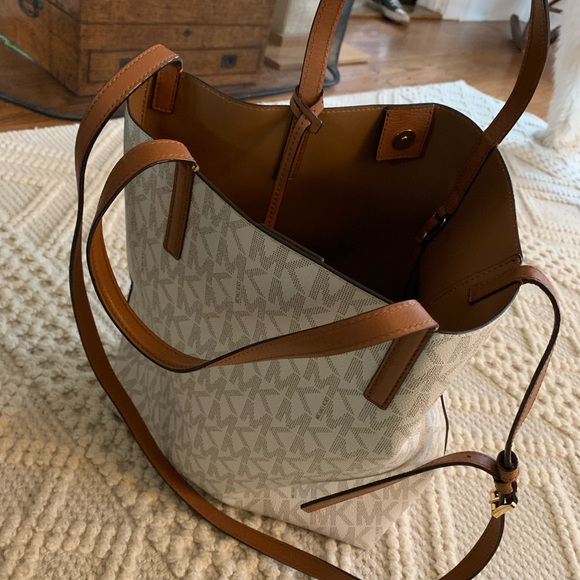 Michael Kors tote bag (never used) - Picture 6 of 7